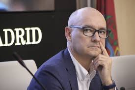 No tenemos un tribunal del jurado, tenemos un amago», afirma Gustavo  Larraz, impulsor del jurado popular en España