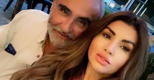 From wikipedia, the free encyclopedia. Everyone Believes God Mexican Kim Kardashian Responded To Those Who Accused Her Of Being With Vicente Fernandez Jr Out Of Interest