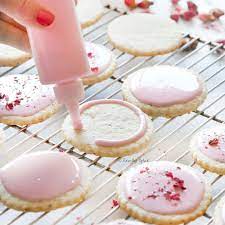 In this video you will learn how to make a royal icing recipe with egg whites. By Using Pasteurized Eggs You Can Safely Make Egg White Royal Icing For Your Cooki Best Royal Icing Recipe Sugar Cookie Recipe Easy Royal Icing Cookies Recipe