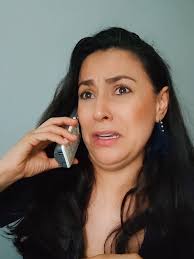 Llamadas Equivocadas: Humor y Confusión en Conversaciones