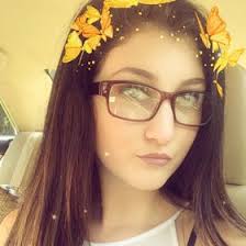 Clarissa Carrier's Instagram, Twitter & Facebook