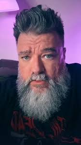 Dan Gunderson's Instagram, Twitter & Facebook