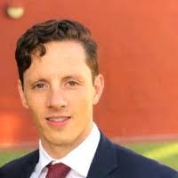 Jorge Laris's Instagram, Twitter & Facebook