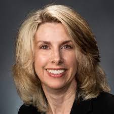 Eileen Tierney's Instagram, Twitter & Facebook