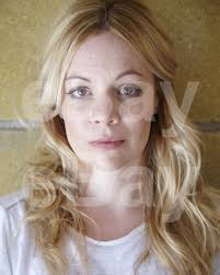 Fiona Button 10x8 Photo