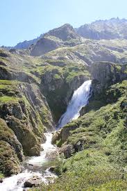 This apartment offers free private parking. File Cascade Deversoir De L Etang Du Garbet Aulus Les Bains Jpg Wikimedia Commons