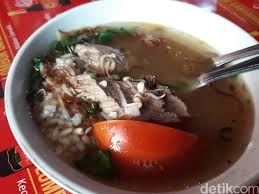 Soto banjar adalah salah satu ikon kuliner kalimantan selatan. Soto Pak Keman Solo Soto Sapi Favorit Puan Maharani Dan Gibran