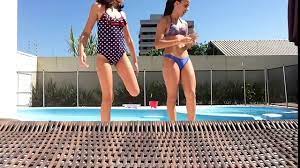 Desafio na piscina fale qualquer coisa ( pulos, mergulhos, nadando, diversão) challenge pool. Desafio Da Piscina 2021 Desafio Da Piscina 2021 Desafio Da Piscina On Make A Gif Roleta De Desafios Na Piscina L Rolou Beijo Matthew Ertham By Ava 3 Years Ago 126 Views Junko Haughton
