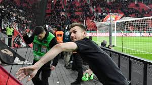 Lukas hradecky finland 2015song name : Lukas Hradecky Wunscht Sich Im Pokal Ex Klub Eintracht Frankfurt Kicker