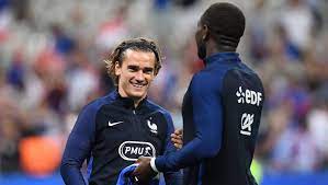 And the superstar striker looked every bit the frontman with his grungy locks. Photo Griezmann Shocks World By Sporting Possibly The Worst Haircut In History 90min