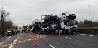 Check spelling or type a new query. Accident A Tours L Autoroute A10 Coupee Le Courrier L Echo