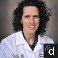 Amy Esqueda's Instagram, Twitter & Facebook