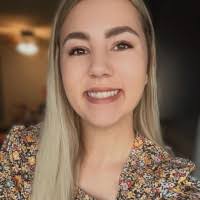 Shelly Shupe's Instagram, Twitter & Facebook