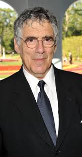 I enlist my girlfriend to rank the 11 members of the ocean's eleven squad by attractiveness. Elliott Gould Imdb
