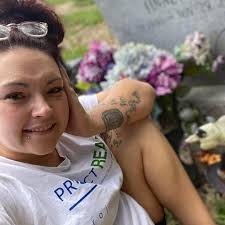 Where to find low-income housing in Vallejo that doesn't check credit and  allows pets?