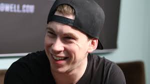 Hardwell Talks Friendship with Tiesto, Debut Album