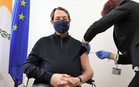 Παπανικολάου η λύση για να αποφευχθεί ένα καταστροφικό σενάριο για τη χώρα μας είναι να επιταχυνθούν με οποιονδήποτε τρόπο οι εμβολιασμοί. N Anastasiadhs Parakalesa Ton K Netaniaxoy Na Promh8eysei Me Mia Posothta Emboliwn Thn Kypro