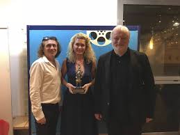 Vstupenkový systém, není propojen s diváckou sekcí. Olga Menzelova Poprve Od Smrti Jiriho Menzela 82 Venku Foto Blesk Cz