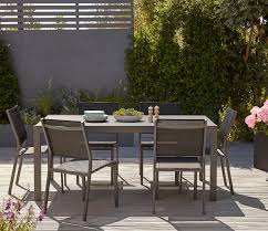 Decouvrez Cet Ensemble De Chaises Et Table De Jardin Le Plateau En Verre De La Table Sumatra Lui Confere Un S Fauteuil Jardin Mobilier Jardin Chaise De Jardin