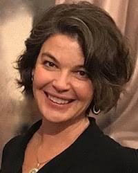 Leslie Wallace's Instagram, Twitter & Facebook