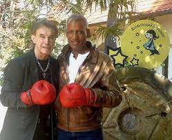 Einige forscher kommen tröstenderweise zu anderen schlüssen als der schöne rené. Box Legende Rene Weller Teilt Mit Sterntalern