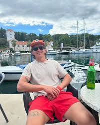 Aj Haro (@ajharo) • Instagram photos and videos