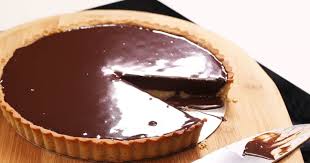 Ideale Pour Recevoir Lors Des Grandes Chaleurs Cette Recette De Tarte Froide Au Chocolat De Juliette Brun Satisfera La Dent Sucree Desserts Just Desserts Food