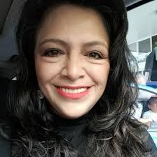 Vaya tremendo lío el que está provocando la directora de la facultad de  Derecho de la Universidad Veracruzana @UVeracruzanaMx Aracely Reyes López  al tratar de que se lleven a un chavo los