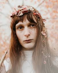 REAL BRIDE! SCROLL AND LOVE!!! Amazing photos!!! 🥀 🌹 💀🤘🏻 @lil_rouge  asked me to create a bespoke piece worthy of her visual feast of a wedding.  Captured by the talent that is @