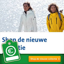 Dat een functionele regenjas voor heren geen vormloze en oncomfortabele 'hobbezak' hoeft te zijn, blijkt uit onze collectie regenjassen. Shop Nu De Nieuwste Collectie Jassen En Schoenen Bij De Anwb