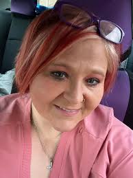 Hi! I'm Laura. I'm 43 with three (almost) grown kids. I'm a dialysis nurse  (which I love) and I am obsessed with Halloween 👻 I live in Wentzville