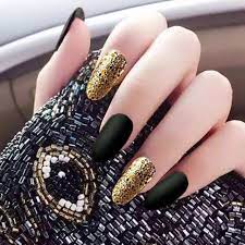 100+ mẫu nail ngầu, màu đen huyền bí và sang chảnh