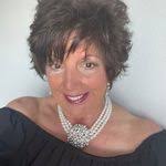 Donna Scaff's Instagram, Twitter & Facebook