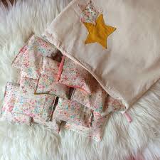 quand maman coud 26 les coussins sensoriel coussin sensoriel diy coussin sensoriel sensoriel