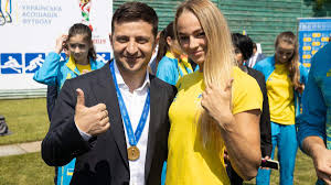 Дар'я и дарина это два разных имени. Zhelaem Vam Terpeniya My V Vas Verim Darya Beloded Vstretilas S Zelenskim Sport 24