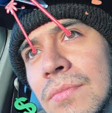 Known online as the “Shirley Temple King,” Leo Kelly is an 11-year-old  beverage critic. He already has the power to change restaurant menus.  https://nyti.ms/4gSL957