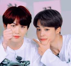 Alors j'ai rattrapé yoongi hyungla hauteur. 15 Of The Cutest Interactions Between Bts S Suga And Jimin You Re Lucky To See Today Koreaboo