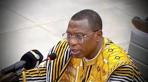 QuestionPourUnChampion Quel est le président guinéen qui a dit que la  #Guinée n'est pas une #sousprefecture de la #France ?? Par D Dédé