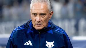 Tite freia empolgação com 'triângulo mágico' do Cruzeiro após derrota no estadual: 'Magia é de todos'