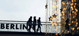 Jedes jahr stellt sich die frage: Verkaufsoffener Sonntag In Berlin 7000 Laden Hoffen Aufs Grosse Adventsgeschaft Berlin Tagesspiegel