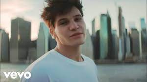 verse 1 / meine liebe macht dich krank / bilder an der wand zeigen, wi. Wincent Weiss Hier Mit Dir Youtube