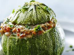 Courgettes Farcies Au Thon Au Quinoa Et Aux Noix De Cajou Recette Recette Courgette Farcie Courgettes Farcies Recette Avec Courgette