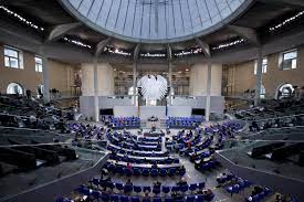 Innen, recht bei bündnis 90/die grünen. Der Reichstag In Berlin Geschichte Wissenswertes Und Besucherinfos