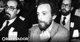 Gonçalo santana lopes é técnico de apoio parlamentar, com um vencimento de 1400 euros mensais. Santana Lopes As Nove Vidas Do Homem Que Queria Ser Tudo Observador