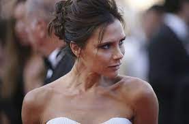 Explore the site, discover the latest collections for clothes, accessories, shoes and eyewear. Promi Kolumne B Note Das Gestohlene Lachen Von Victoria Beckham Panorama Stuttgarter Nachrichten