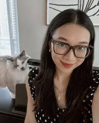 Amber Oscar's Instagram, Twitter & Facebook