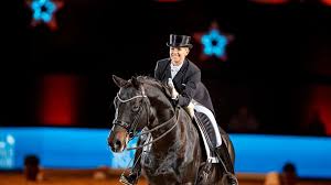 „am anfang hab ich ein bisschen taktiert. Ich Schaue Mir Von Sportlern Aller Art Was Ab Sport News Reiterrevue International