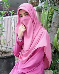 009 wallpaper dark kartun muslimah terbaru 2019 458401 source download wallpaper animasi gambar. Gambar Mungkin Berisi 1 Orang Dekat Gaya Hijab Mode Wanita Wanita