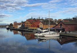 Tønsberg is also surrounded by some of the county's major tourist attractions, including old viking graves and museums. Hart Of Tonsberg Review Of Brygga I Toensberg Tonsberg Norway Tripadvisor