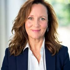 Diane Spata's Instagram, Twitter & Facebook